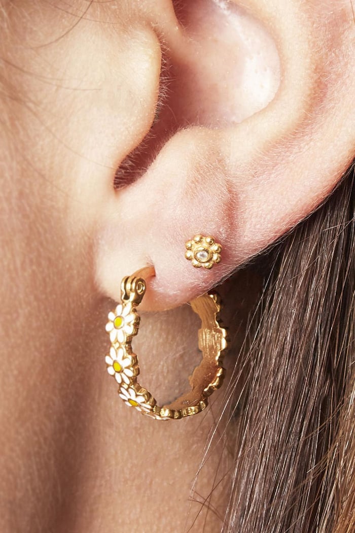 Earring daisy hoops