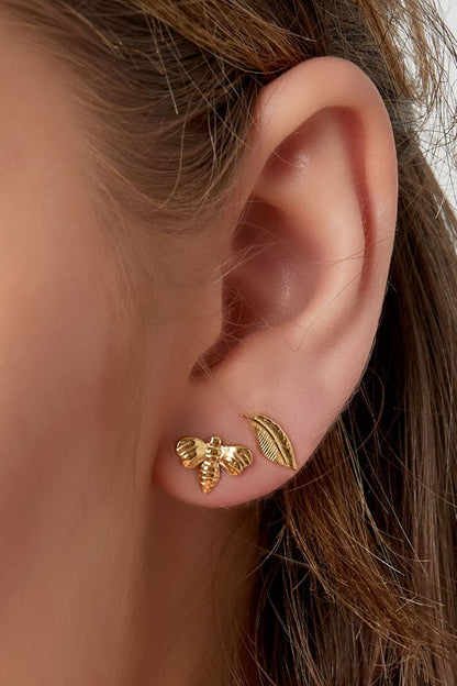 Ear studs bee