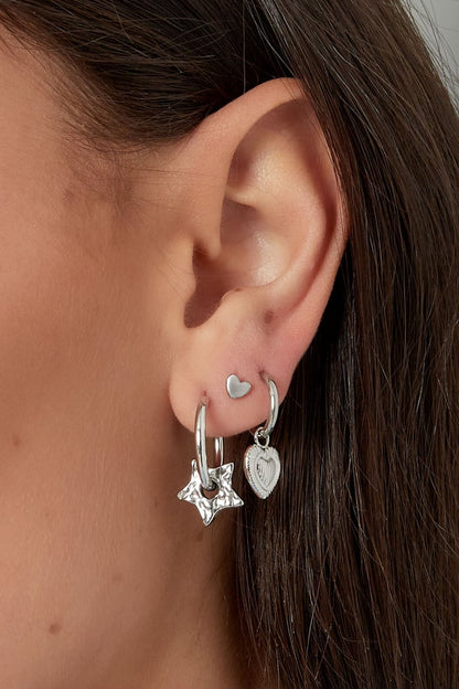 Basic earrings with star charms