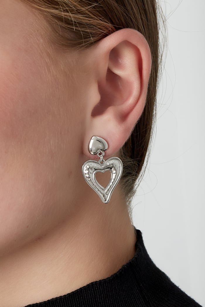 Earring love is in the air