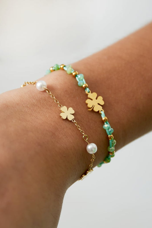 Bracelet pearl and clover