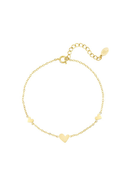 Classic bracelet with hearts