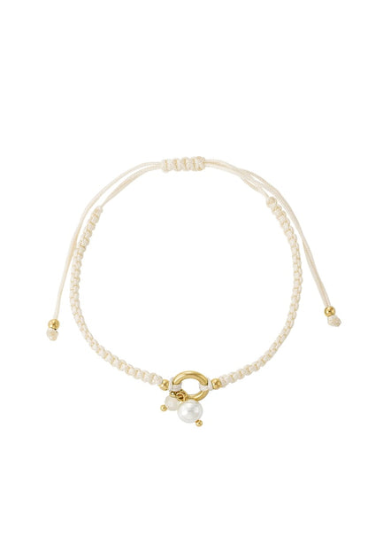 Braided bracelet with pearl