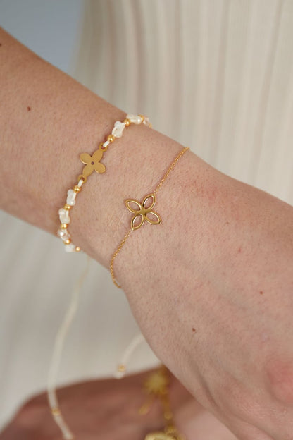 Spring flower bracelet